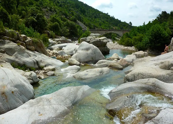 A L'oree Du Maquis 6 Personnes * Bonifacio (Corsica)
